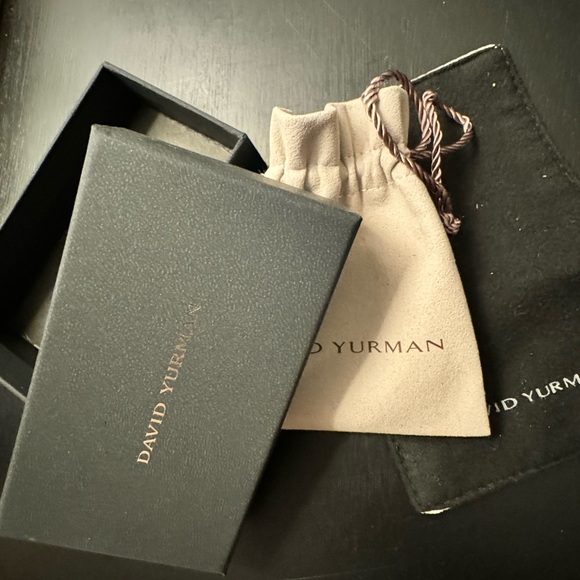 David Yurman Large Oval Link Bracelet with 18K Yellow Gold - Picture 6 of 6